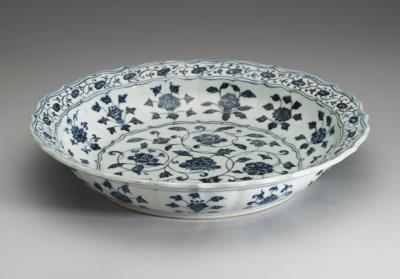 图片[2]-Lotus-shaped dish with four-seasons flowers decoration in underglaze blue, Ming dynasty, Yongle reign (1403-1424)-China Archive